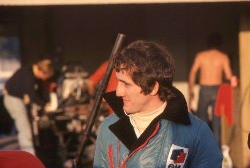 * : publié en 2010 sur le site Mémoire de stands