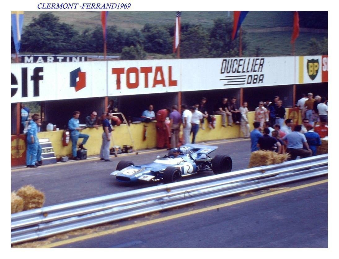 Jo Ramirez conduisant la Matra de Jackie Stewart GP France 1969 Charade @ Alain Moreau - Patrice Lafilé