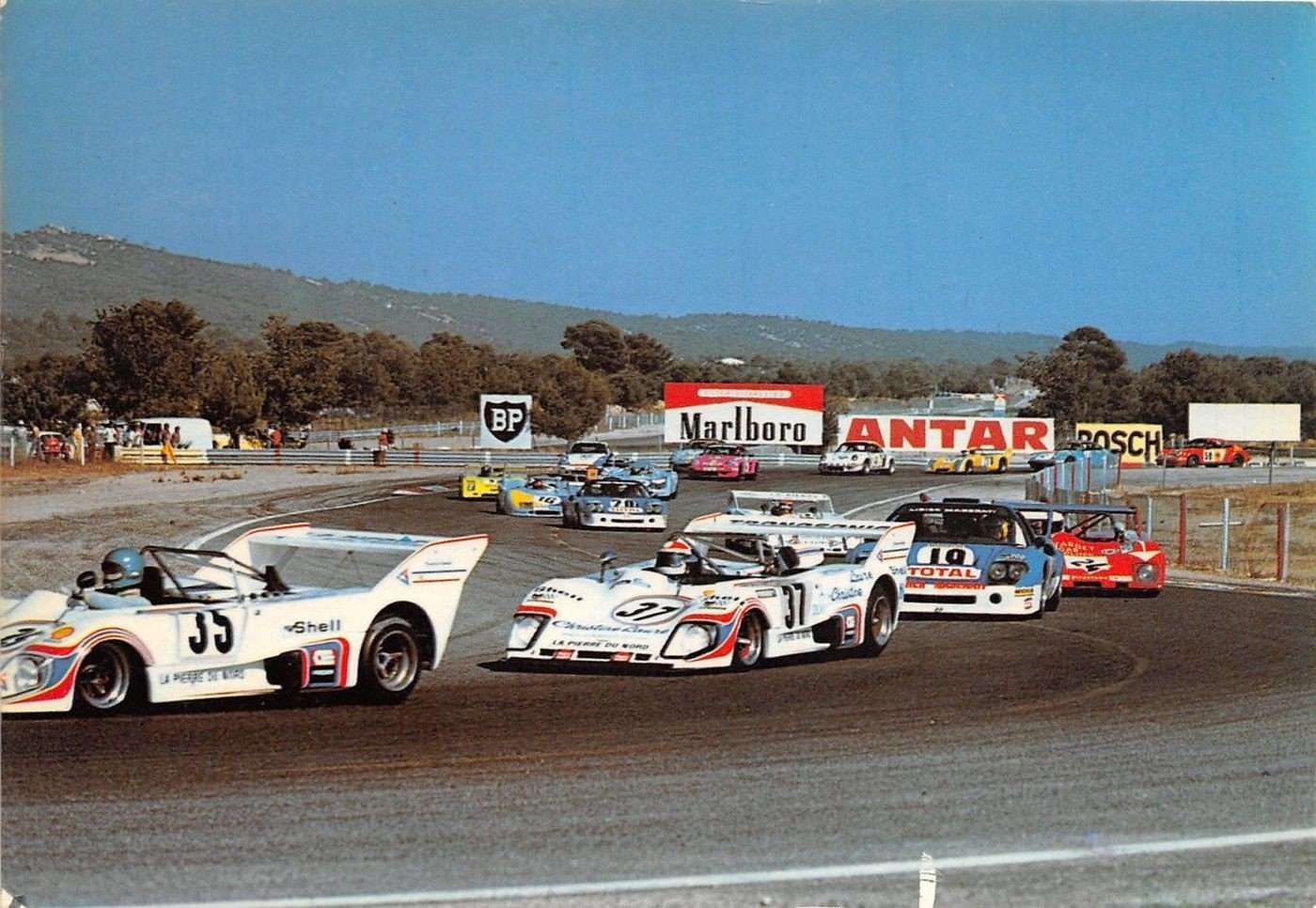 Le peloton en début de course avec au premier plan les deux Lola-ROC de Stalder-Servanin et Henry-Ferrier