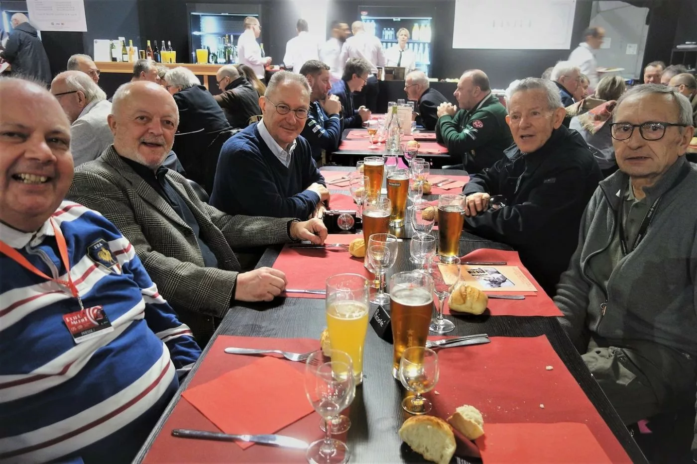 Le dernier ami avant la fin du monde. Rétromobile, mercredi 5 février 2020.